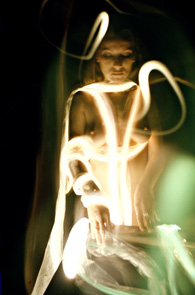 FIBRES OPTIQUES (happenings de Body-art-performances et de sc&eacute;ances de Sinesth&eacute;sie-Trans-Art &copy;&reg;..&nbsp;)